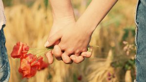 metodo louise hay: relazioni amorose sane e felici